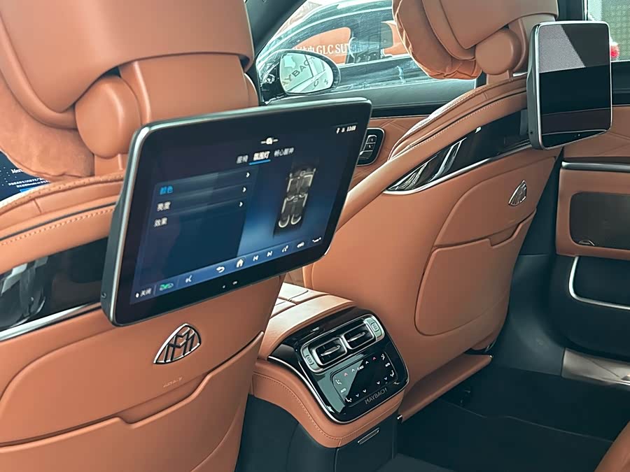 Mercedes-Benz Maybach S-Class 2026, фото 4