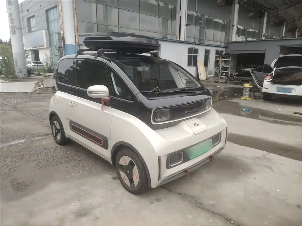 Baoding KiWi EV