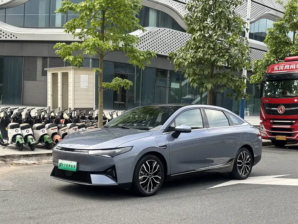XPENG P5