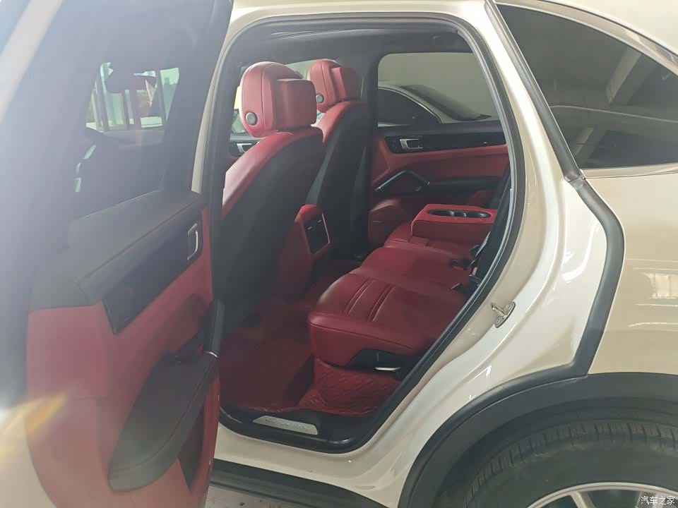 Porsche Cayenne, 2020 6