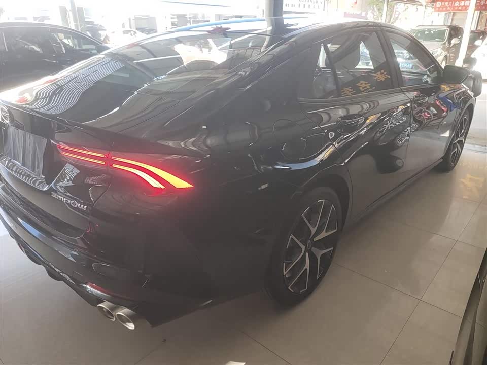 Trumpchi Shadow Leopard