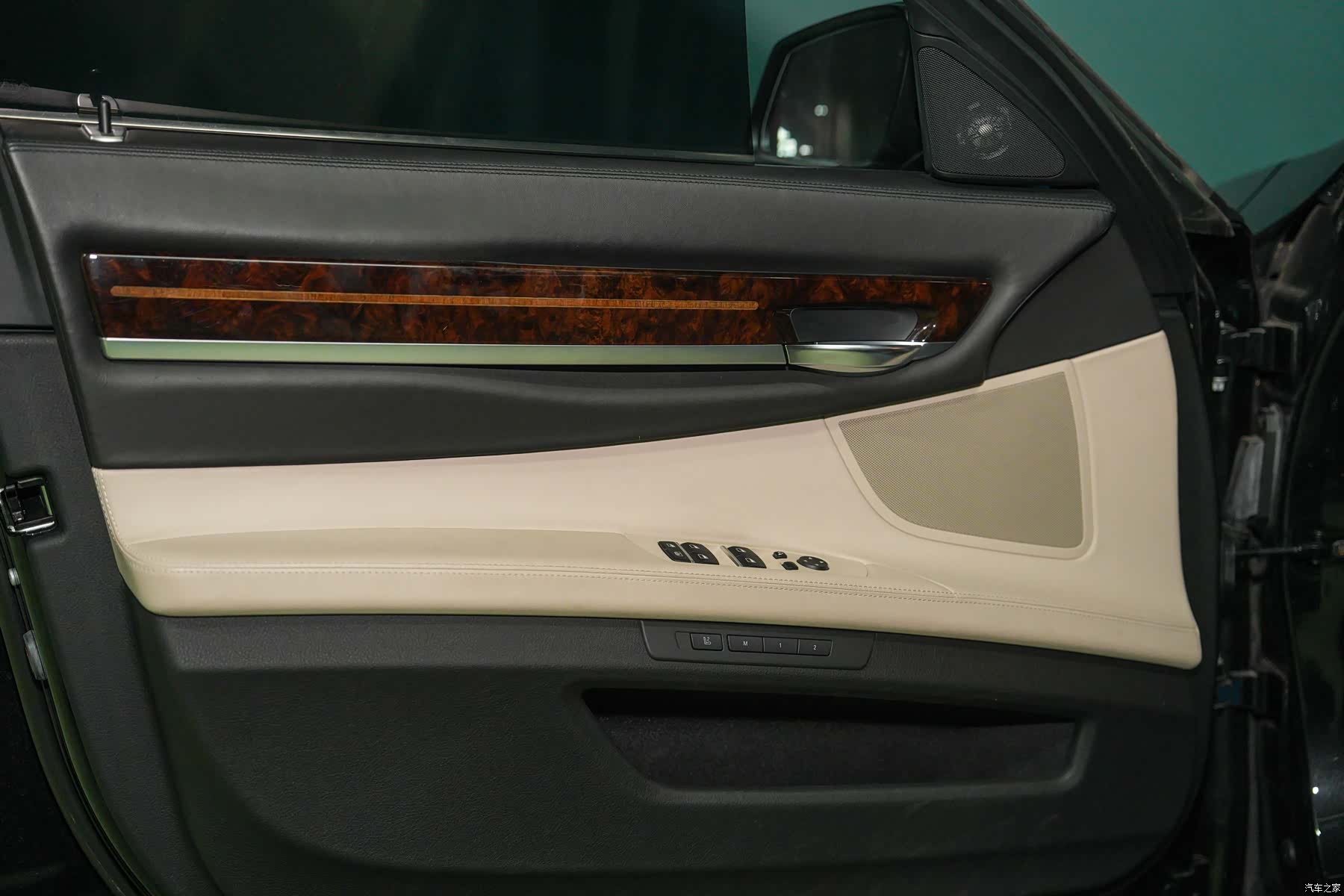 BMW 7 Series, 2012 9