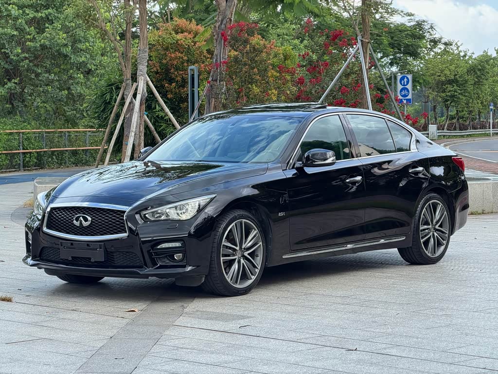 Infiniti Q50L 2015 2.0T Sport