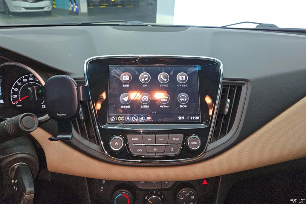 Chevrolet 320, 2022 13
