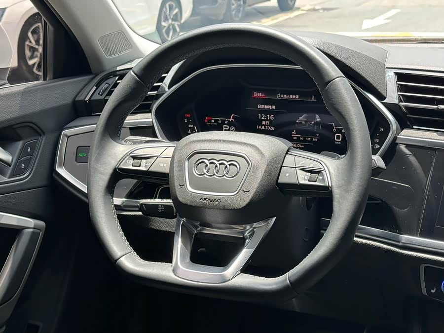 Audi Q3 2022, фото 11