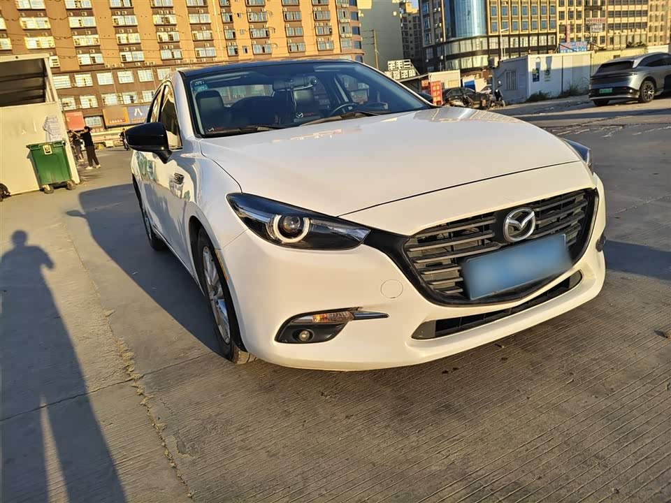 Mazda 3 Angkesaila