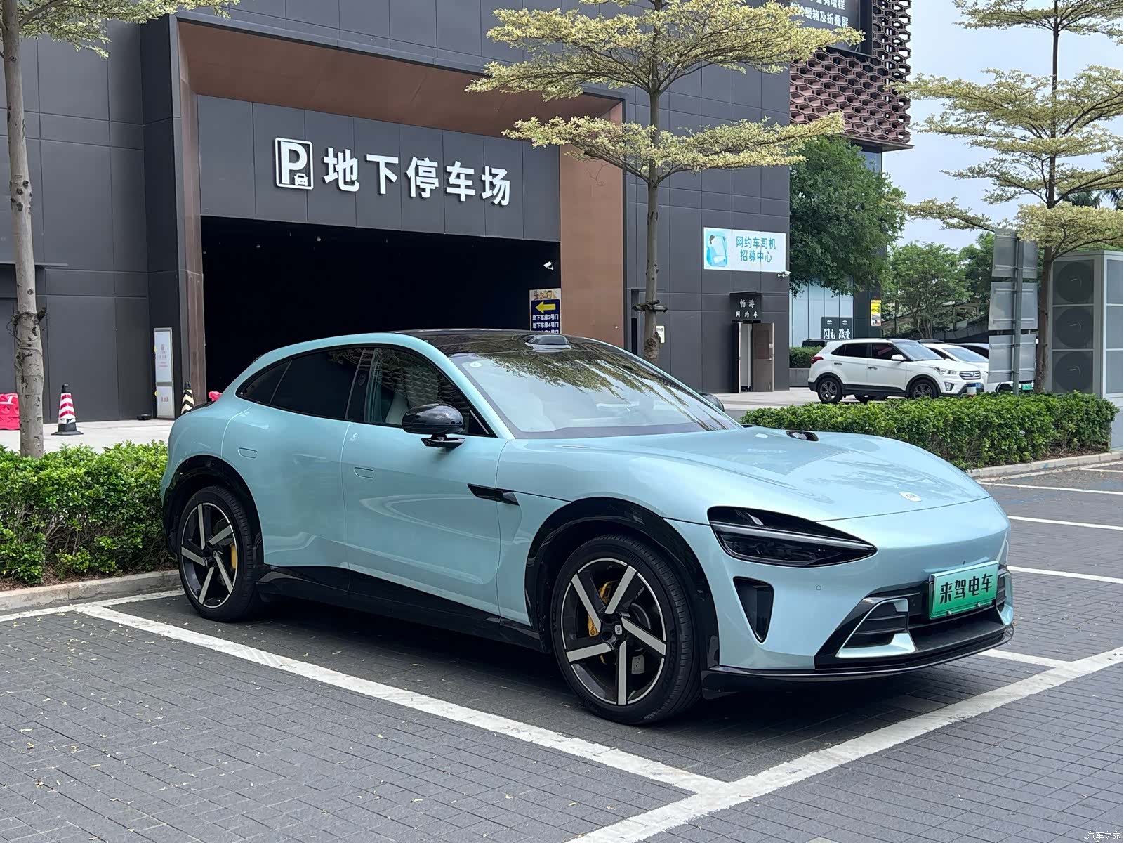 Xiaomi YU7, 2025 3