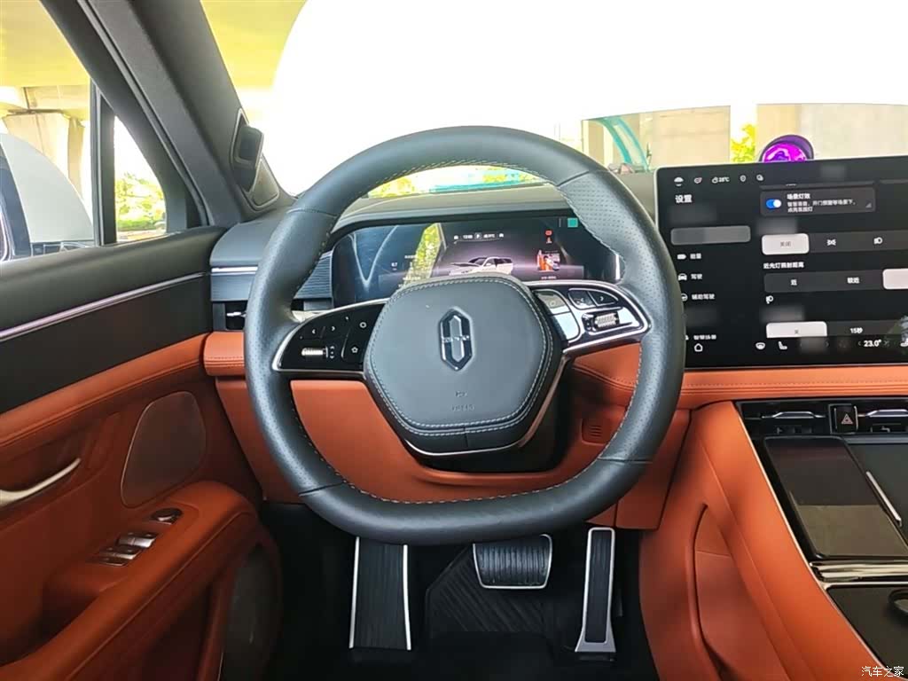 AITO M5, 2025 11