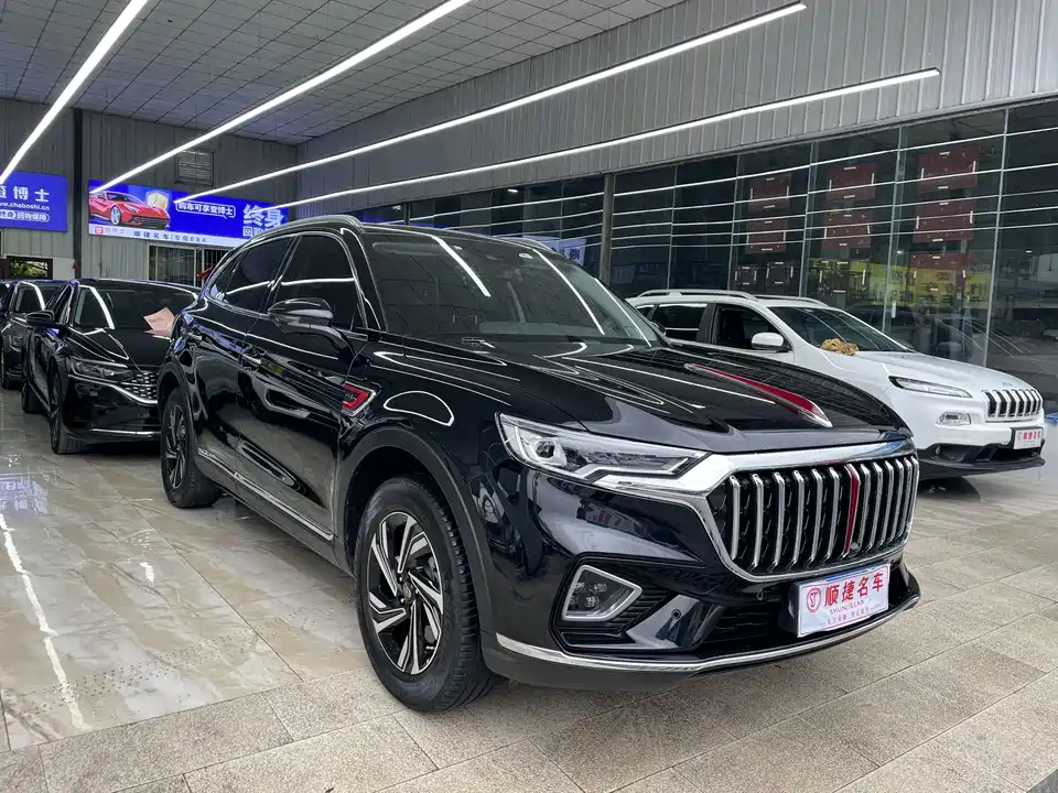 Hongqi HS5