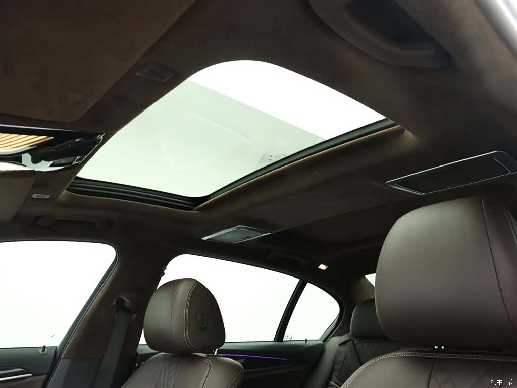 BMW 5 Series, 2017 13