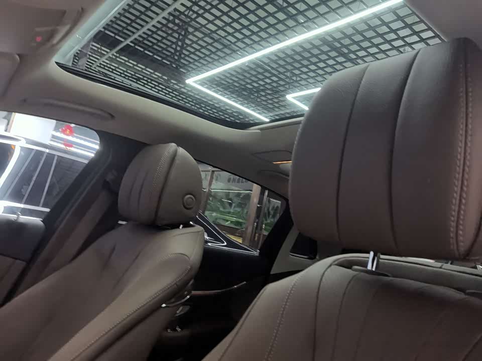 Mercedes-Benz E-class Mercedes-Benz E-class