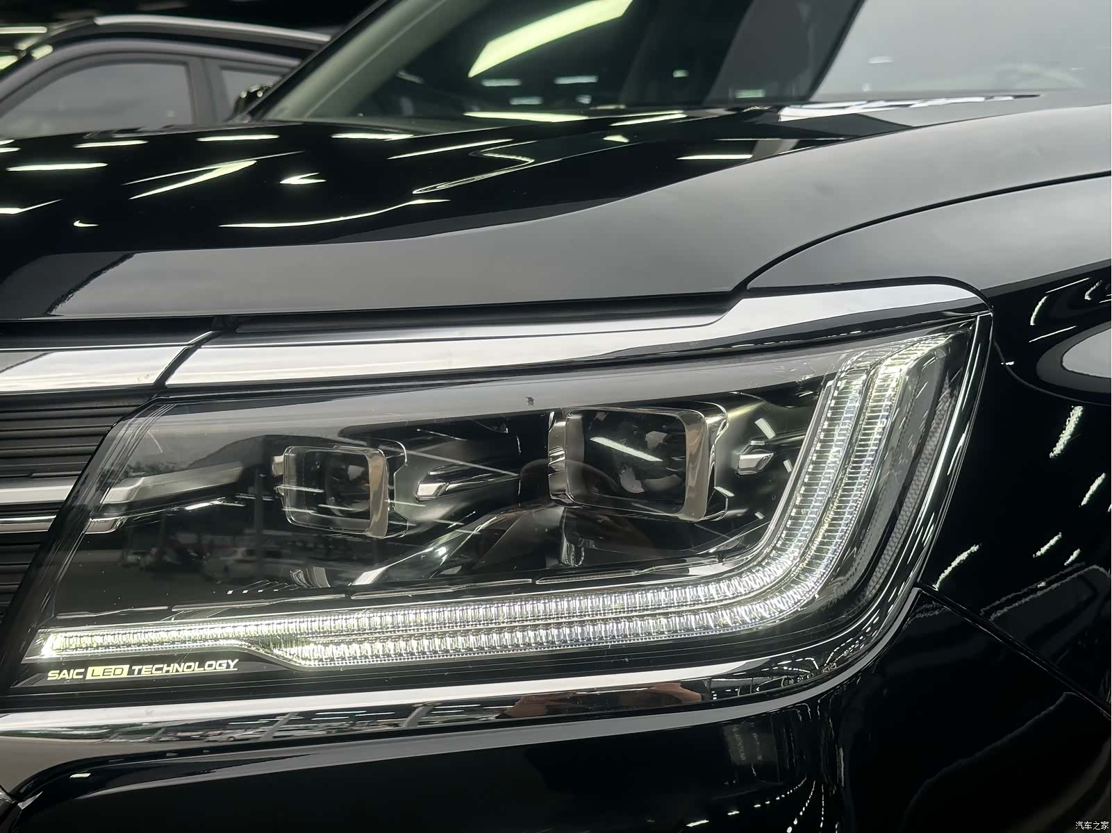 Roewe RX8, 2022 8