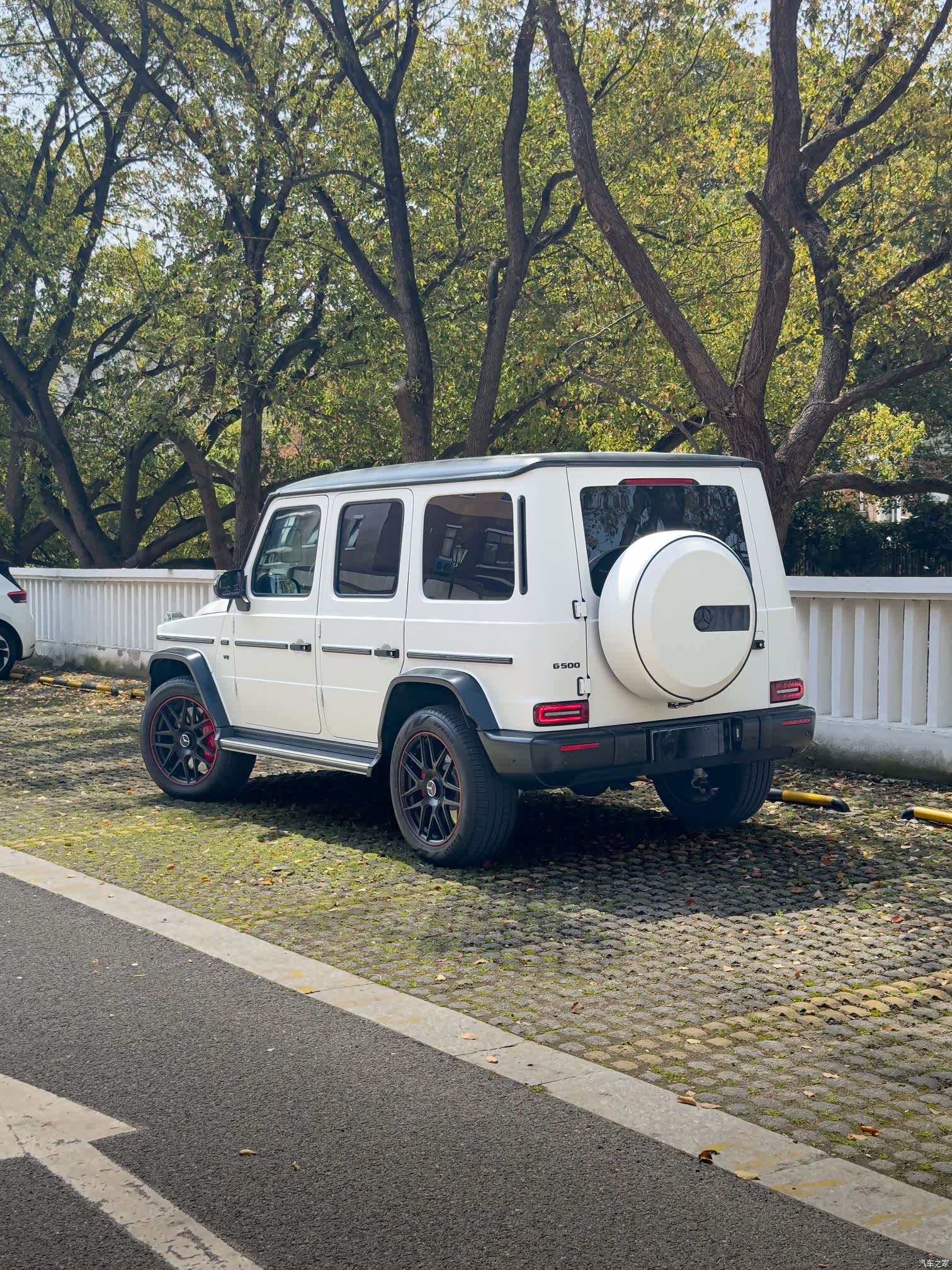 Mercedes-Benz G-Class, 2023 8