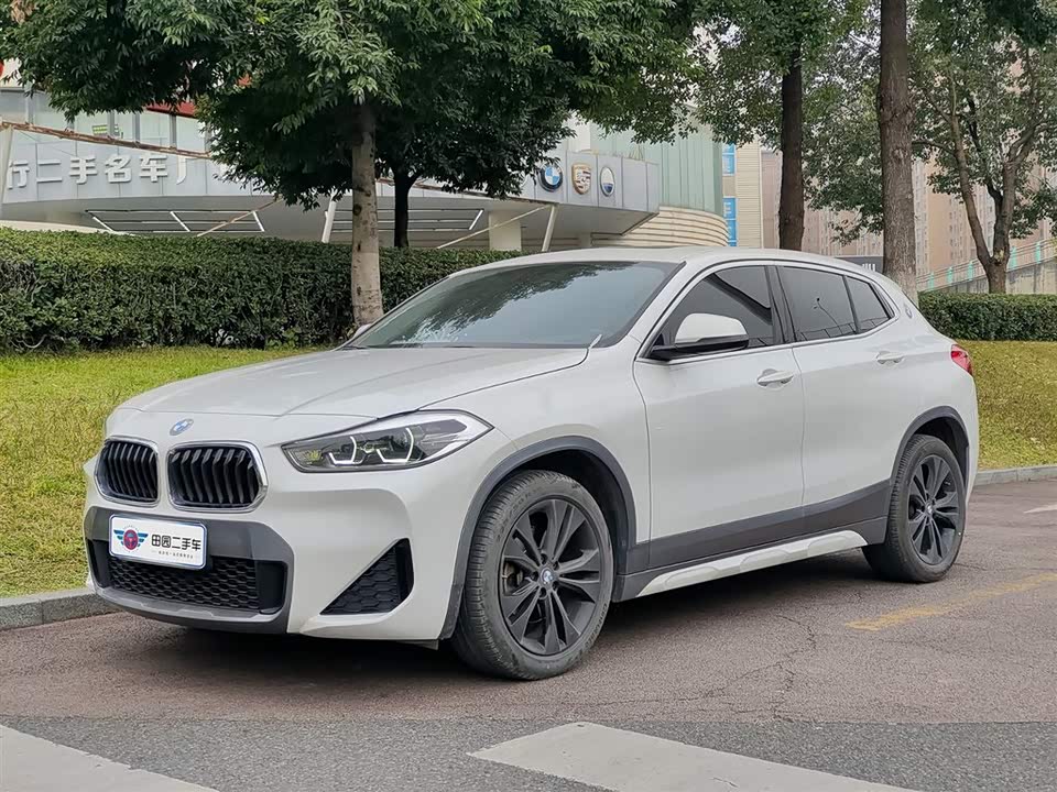 BMW X2