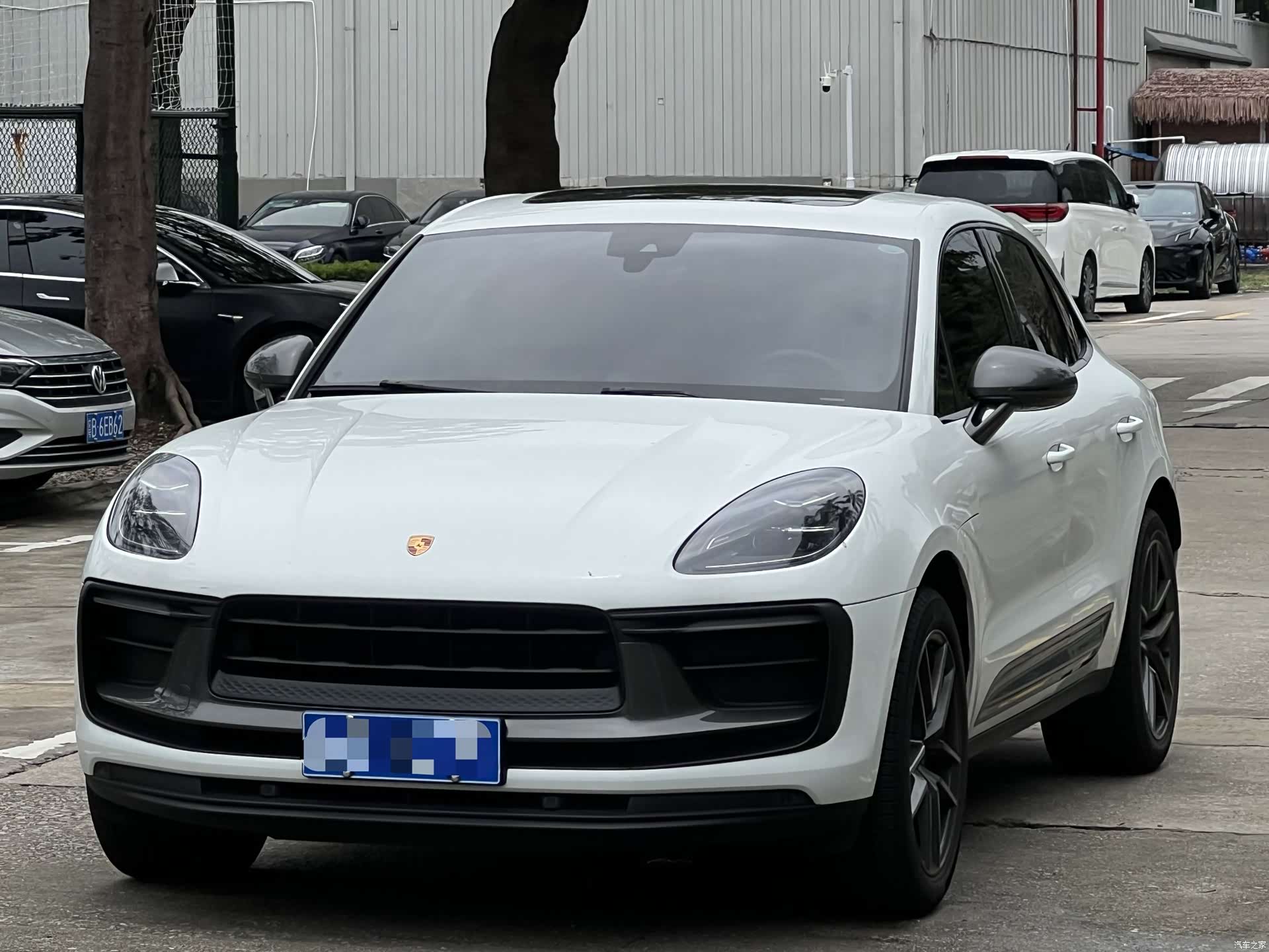 Porsche Macan, 2023 1
