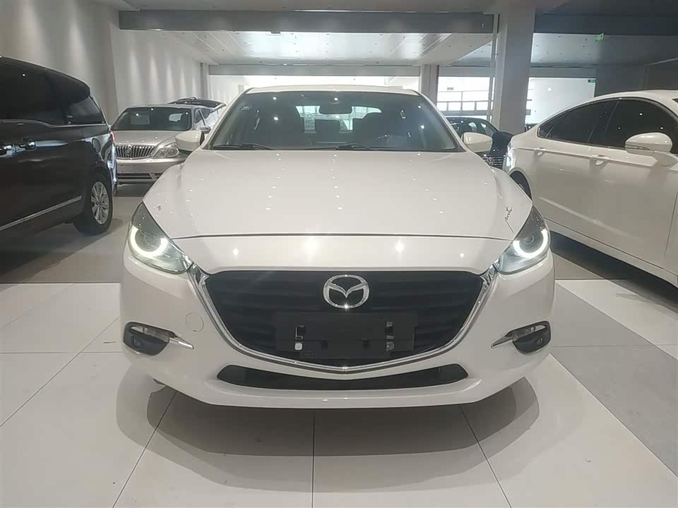Mazda 3 Angkesaila