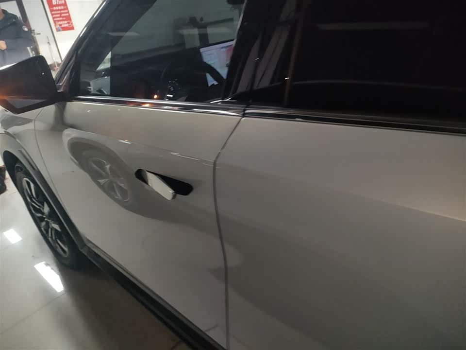 Trumpchi Shadow cool