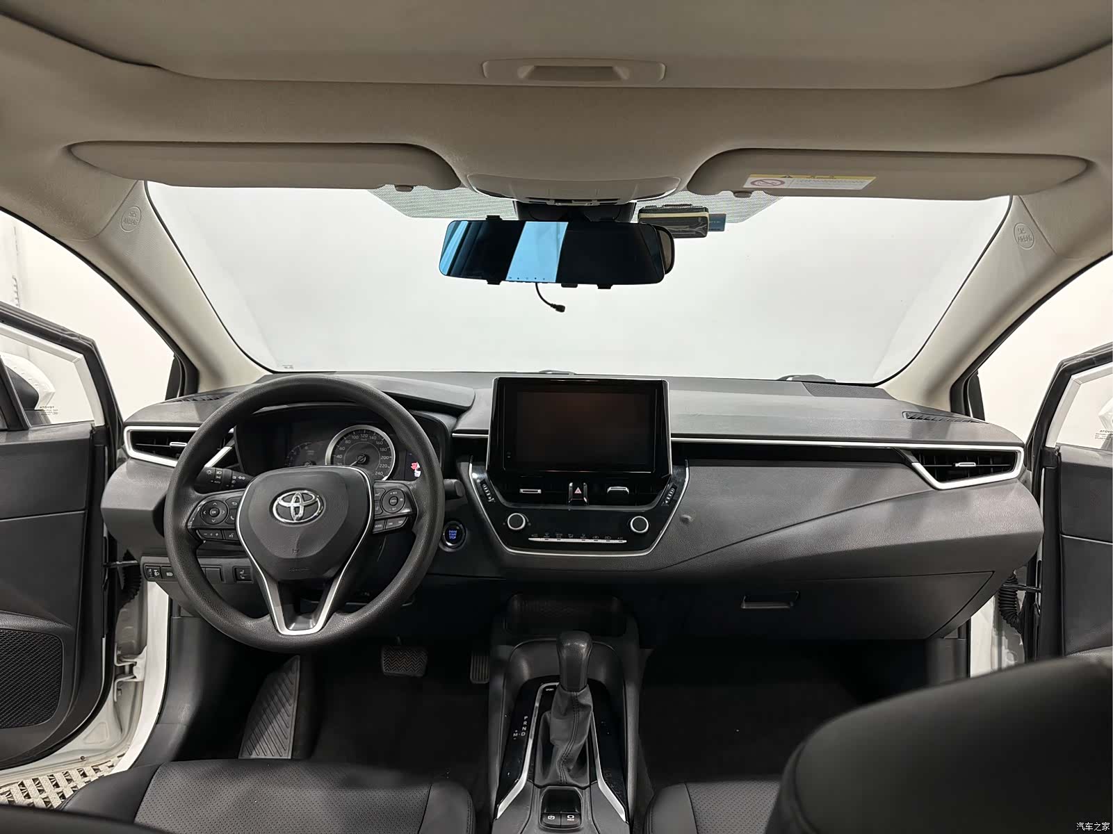 Toyota Corolla, 2021 все фото