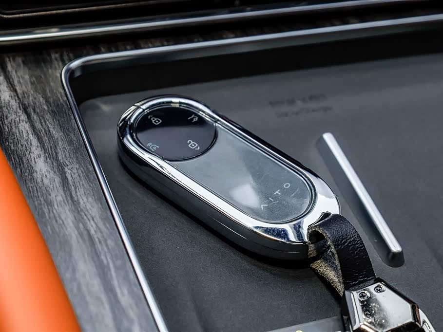 AITO Ask the world M9