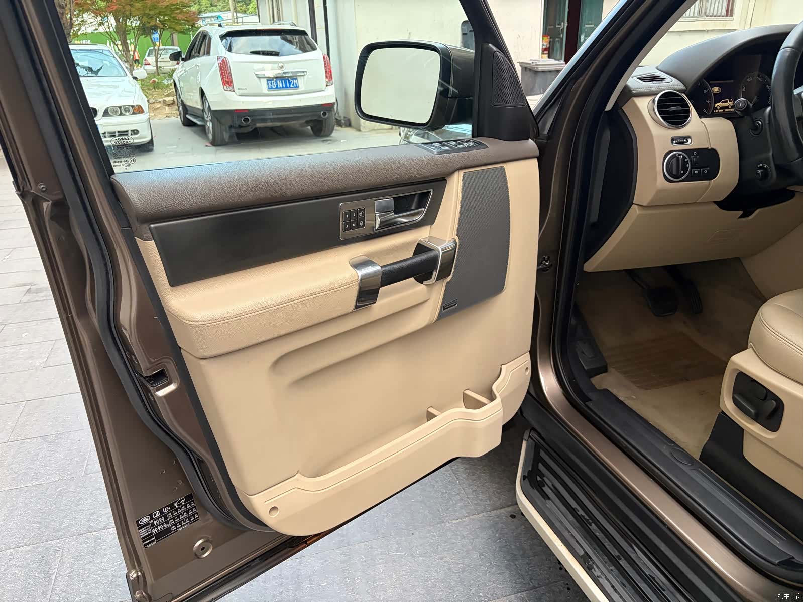 Land Rover Discovery, 2011 7