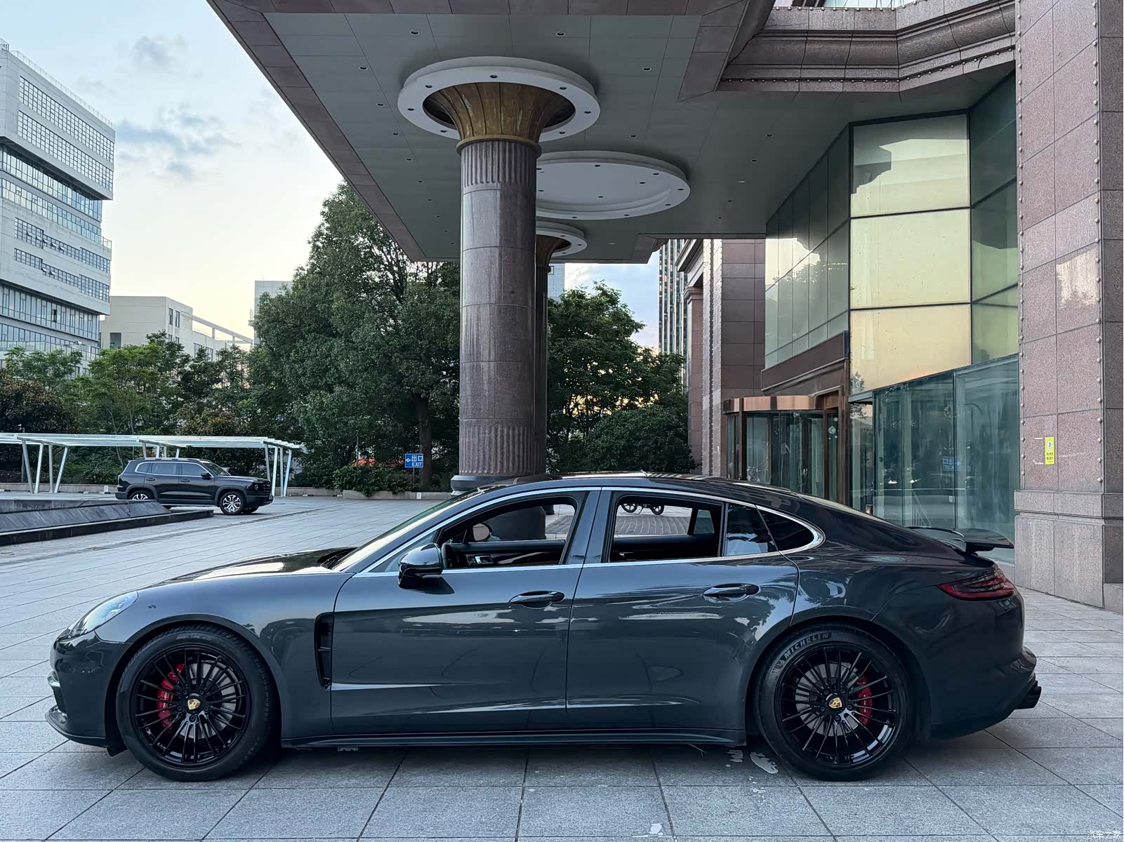 Porsche Panamera, 2018 4