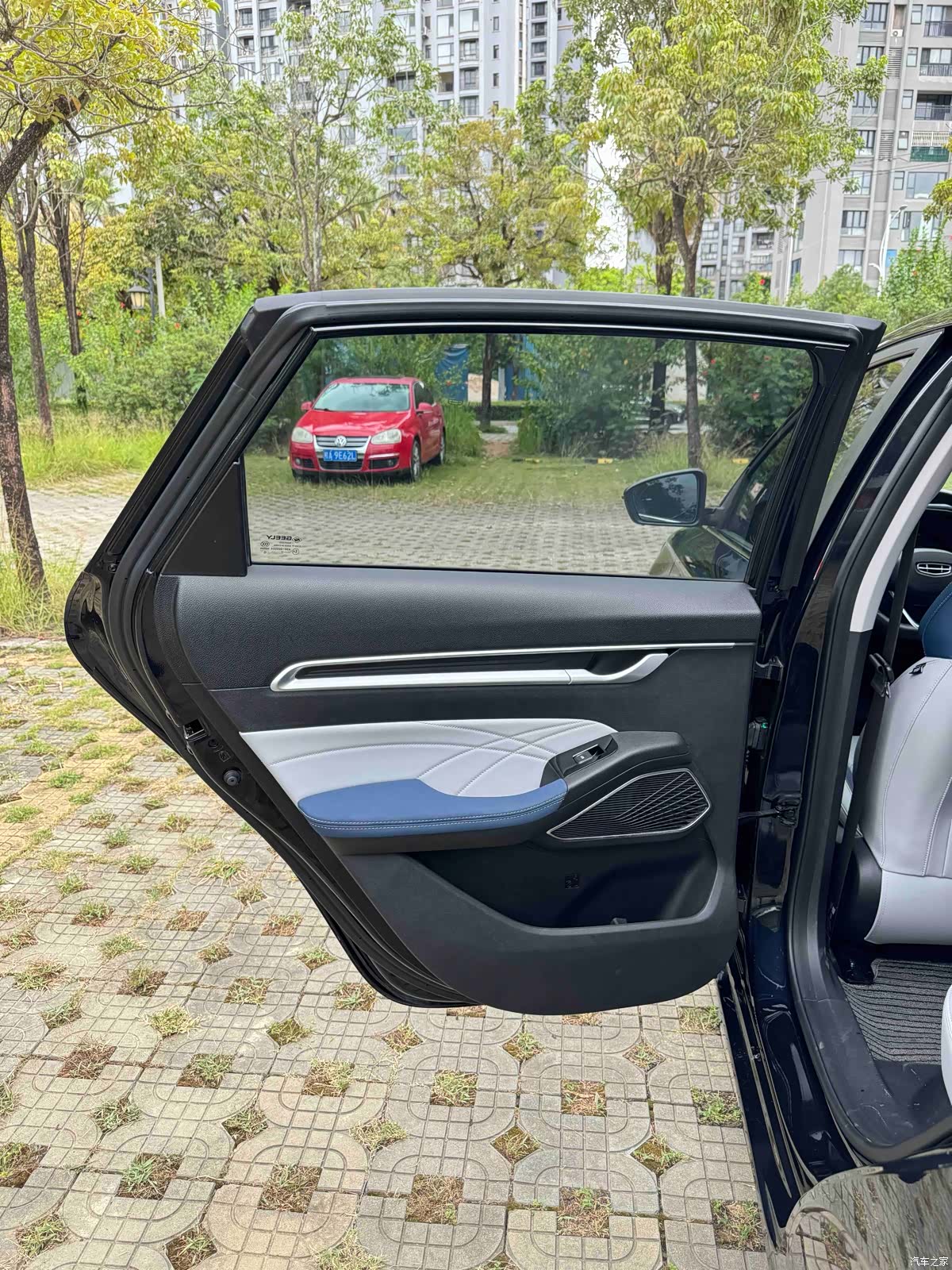 Geely Emgrand, 2022 39