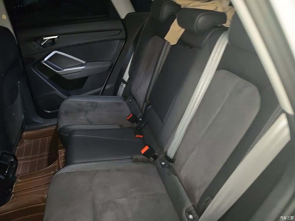 Audi Q3, 2022 13