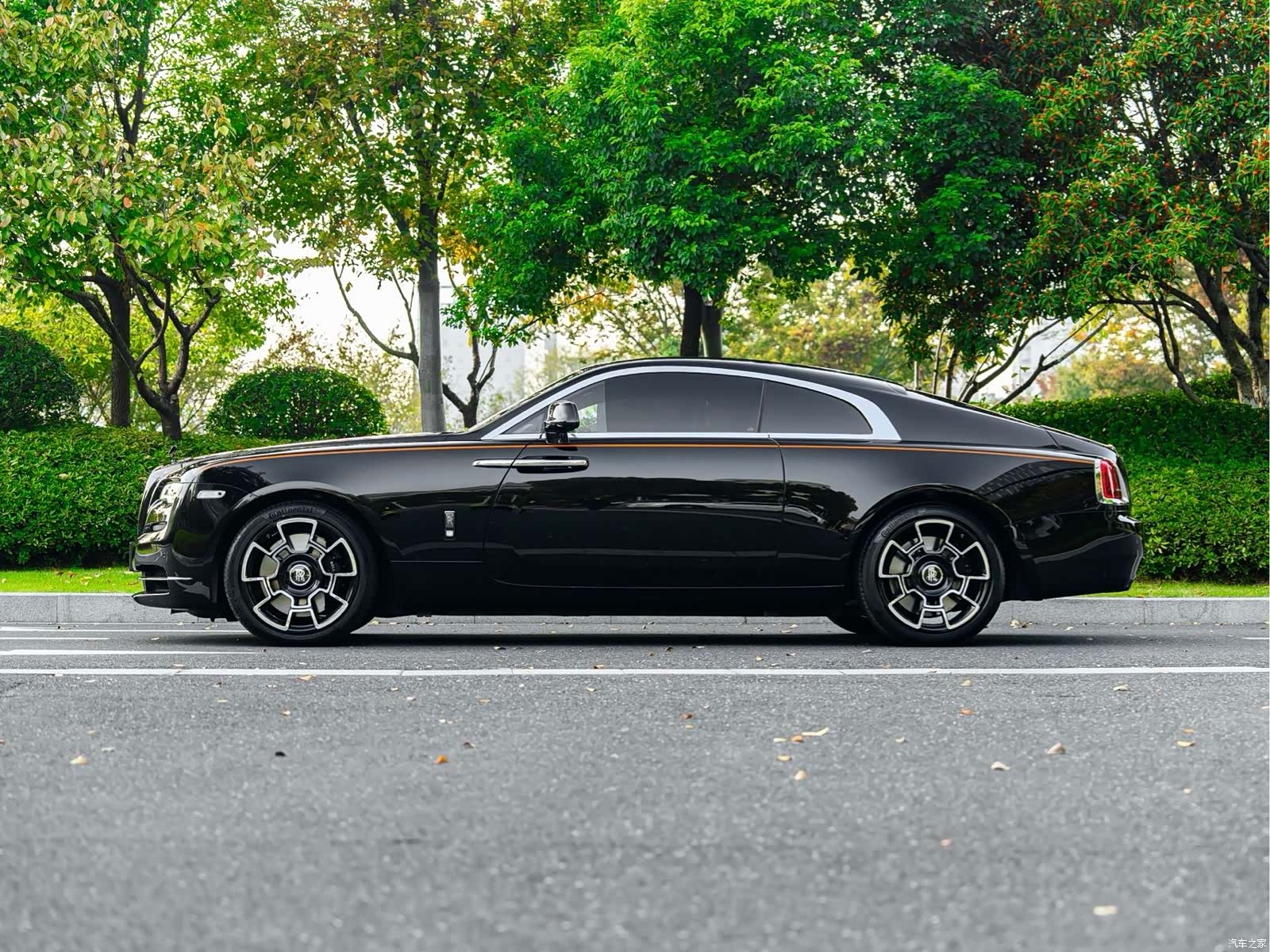 Rolls-Royce Wraith, 2022 все фото