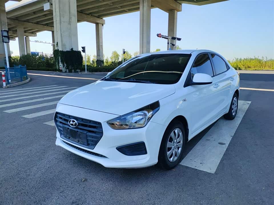 Hyundai Rena