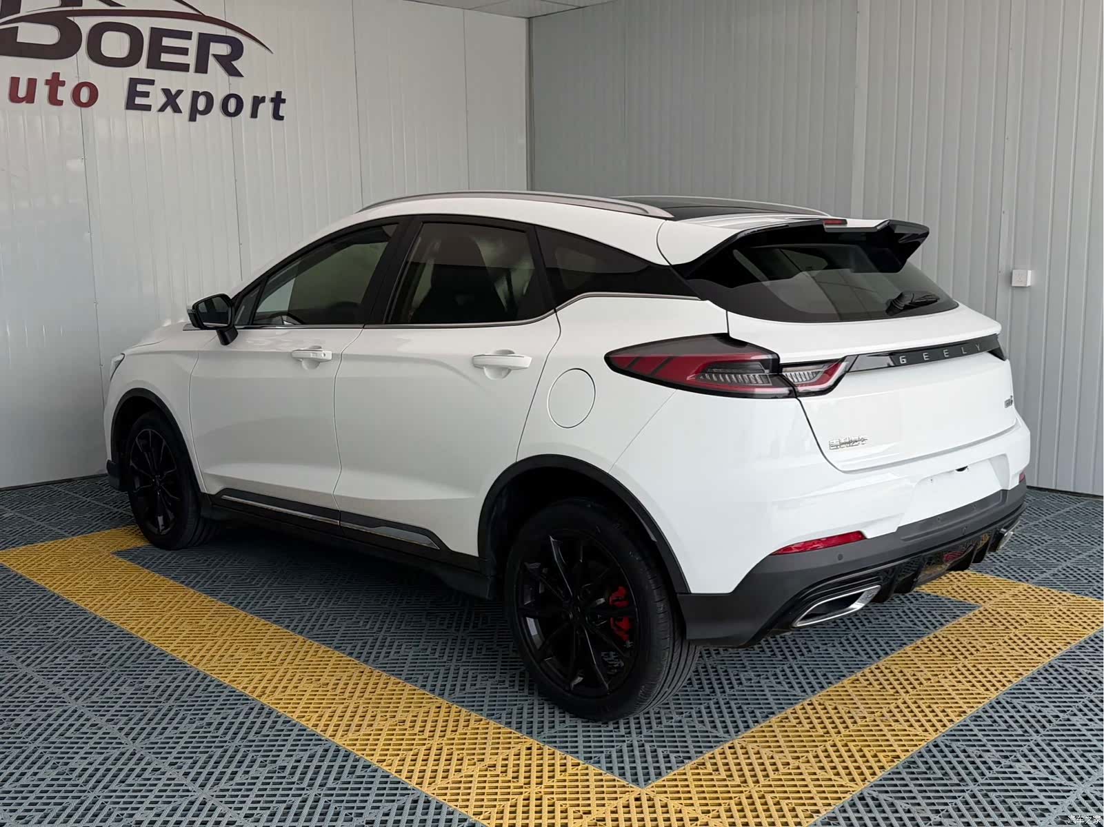 Geely Emgrand, 2022 4