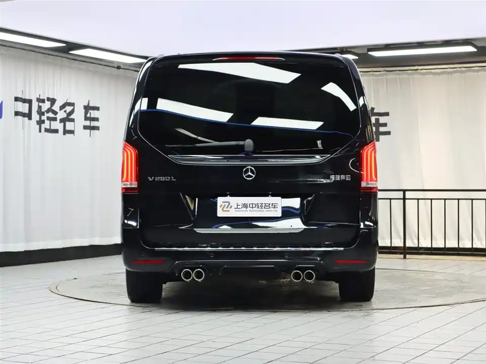 Mercedes-Benz V-class