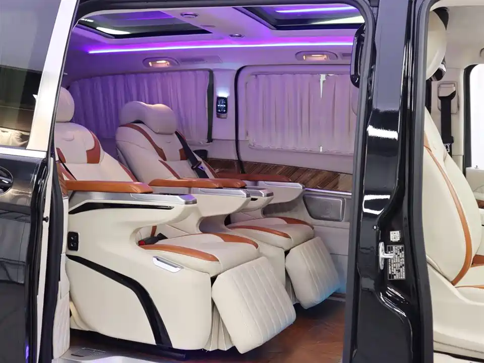 Mercedes-Benz V-class