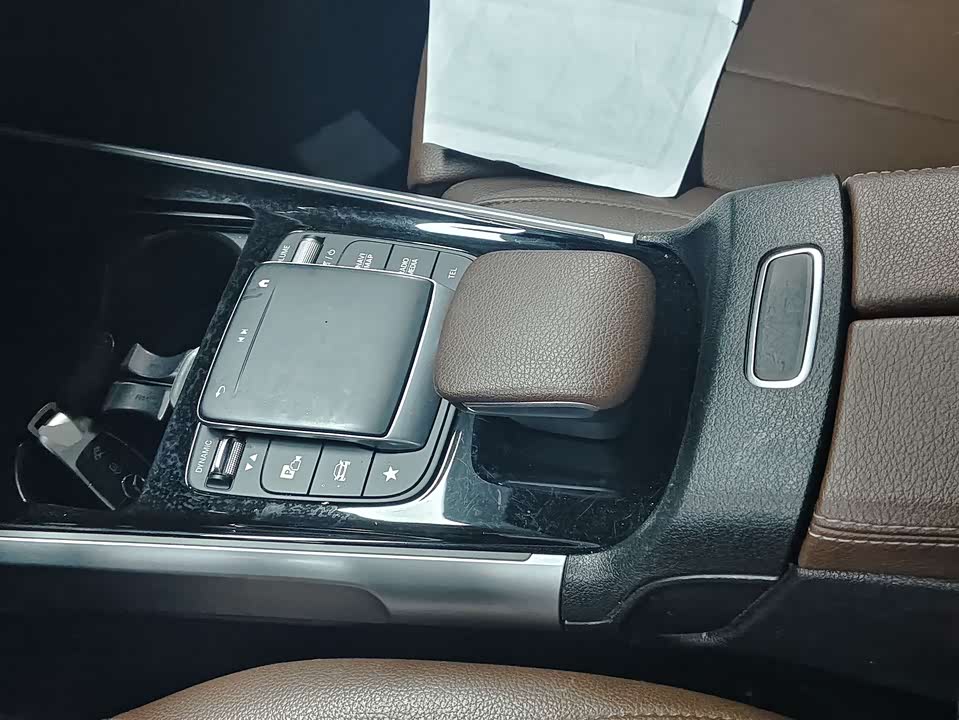 Mercedes-Benz GLB Mercedes-Benz GLB