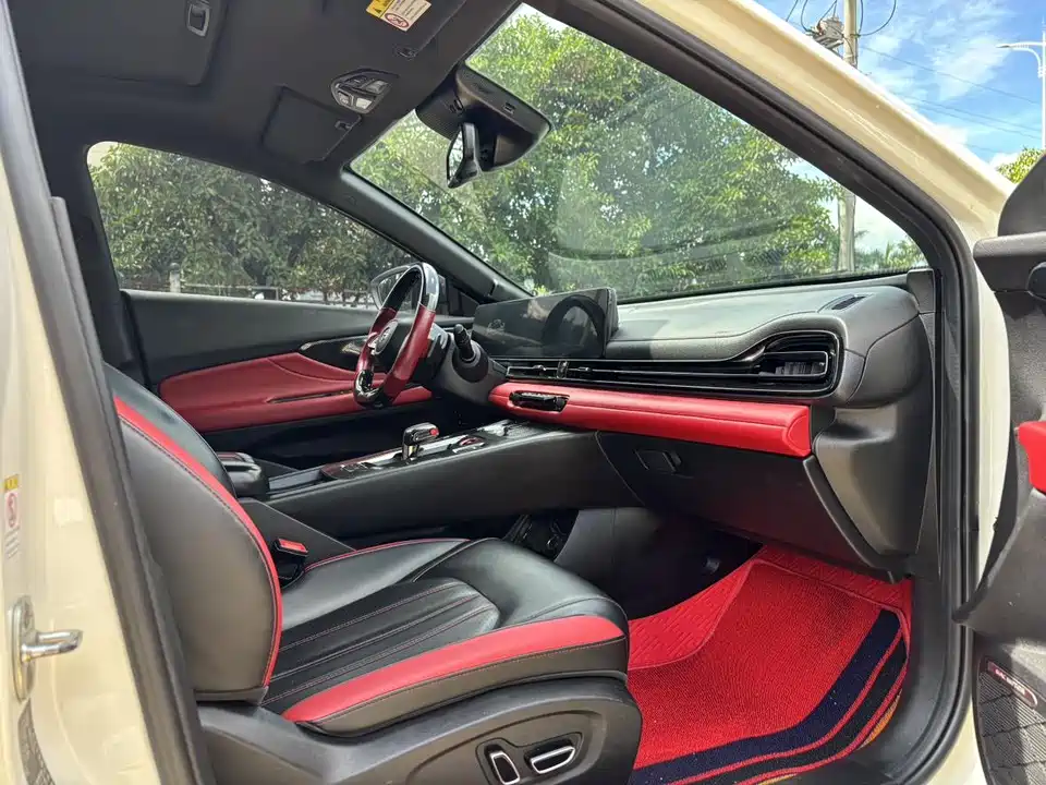 Trumpchi Shadow Leopard