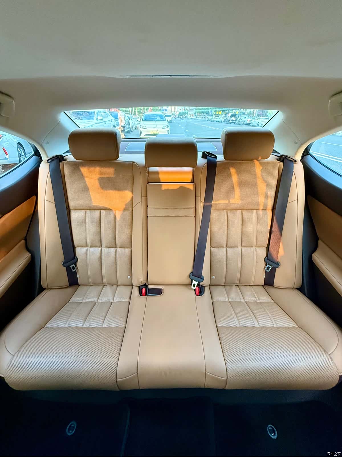 Lexus ES, 2016 16
