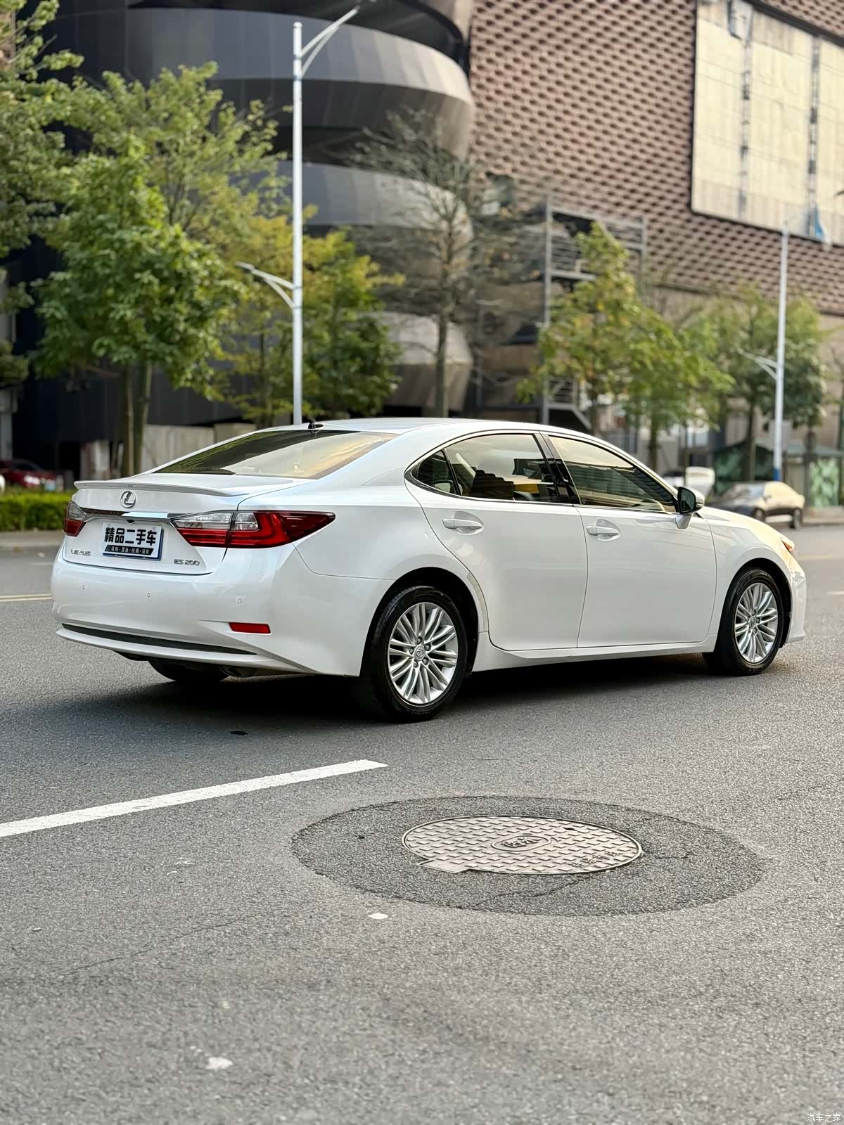 Lexus ES, 2016 12