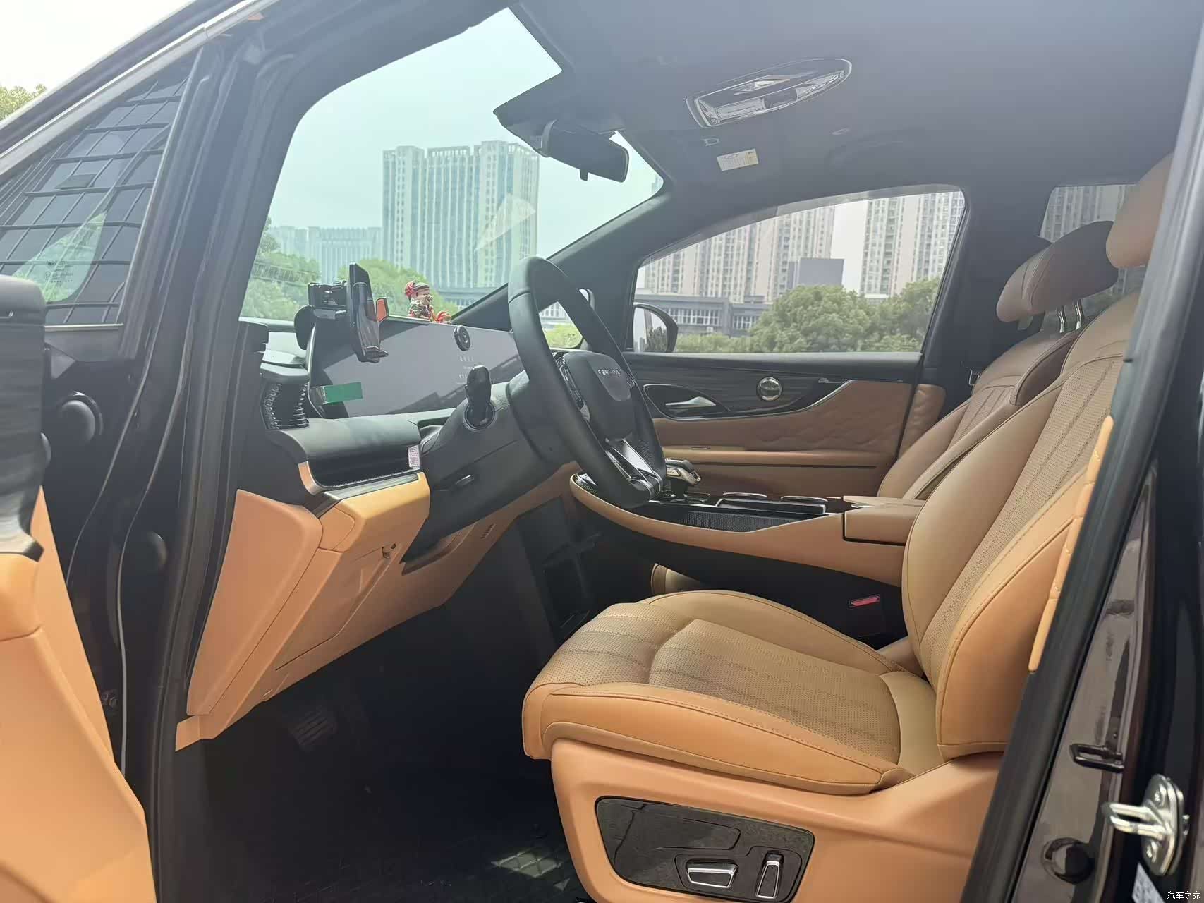 DongFeng V9, 2025 7