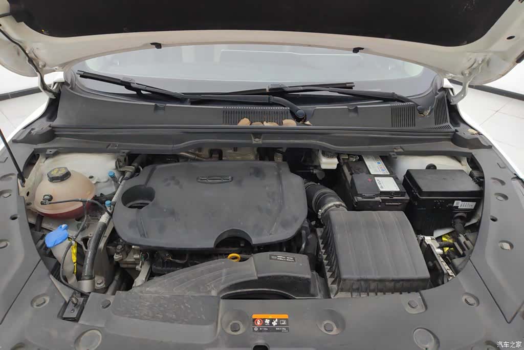 Geely Coolray, 2022 10