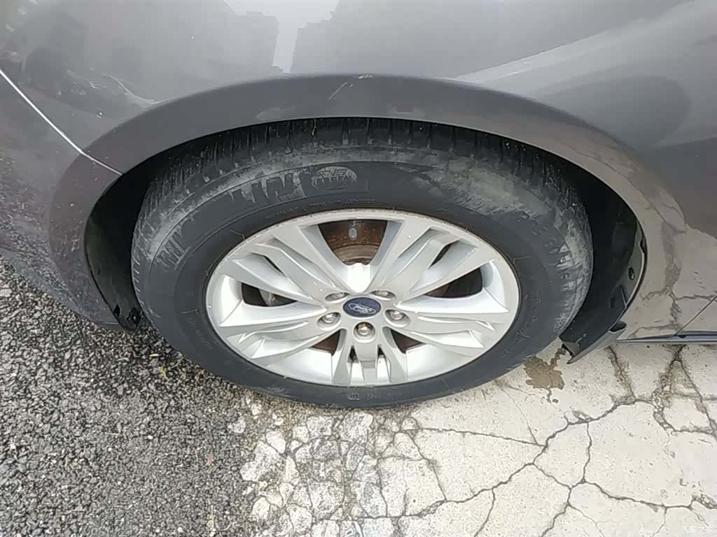 Ford Focus, 2015 23