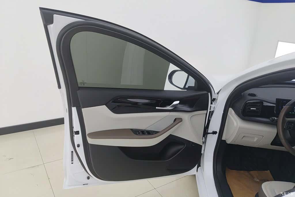 BYD Qin, 2024 7