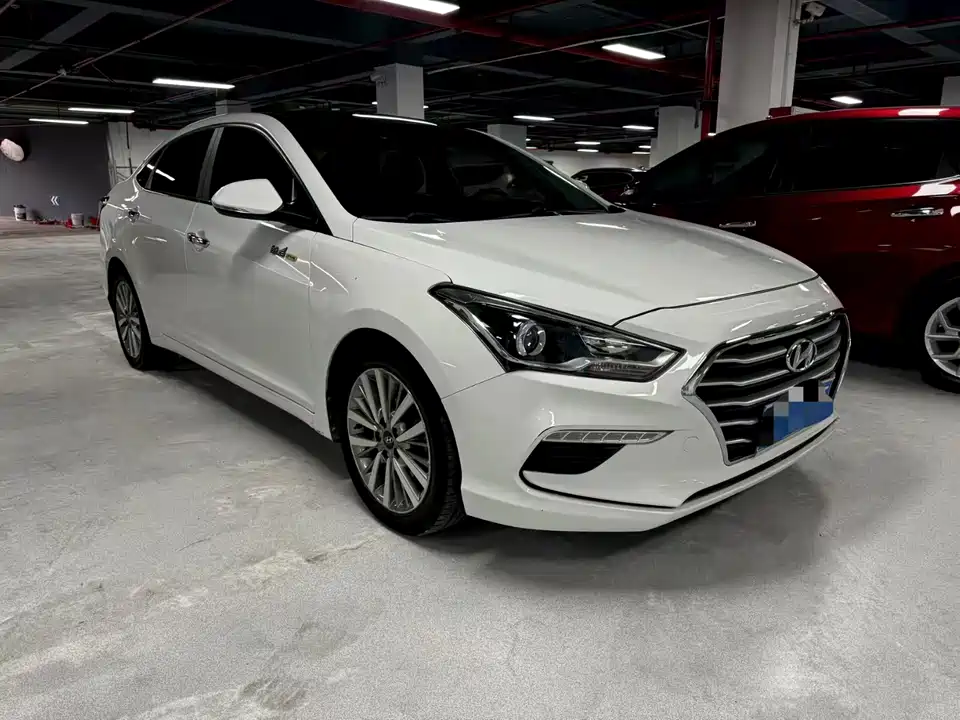 Hyundai Name picture