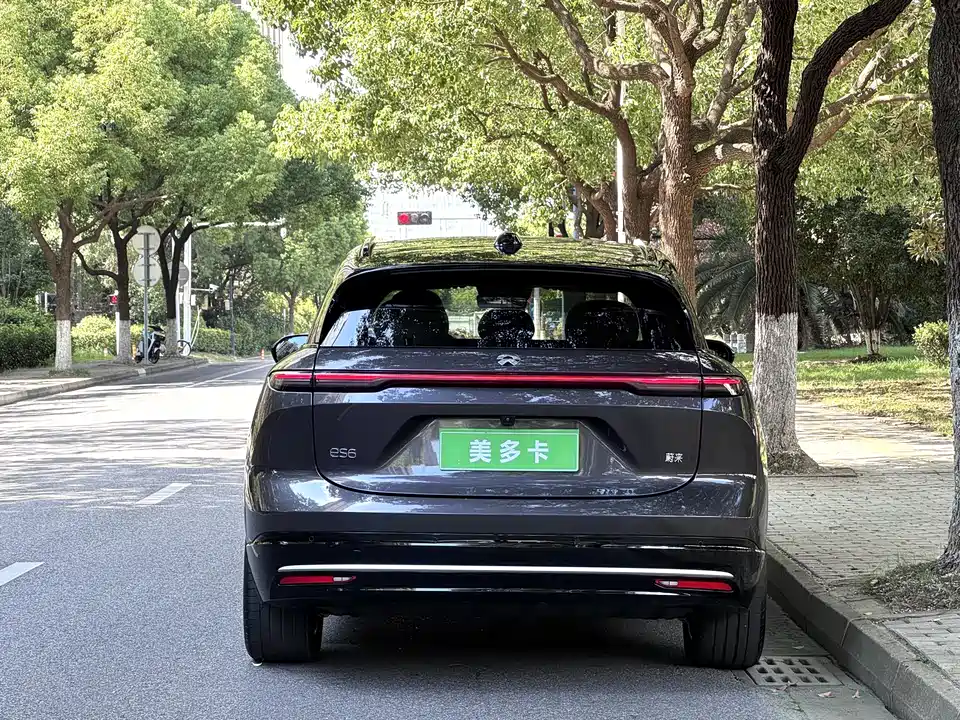 NIO ES6