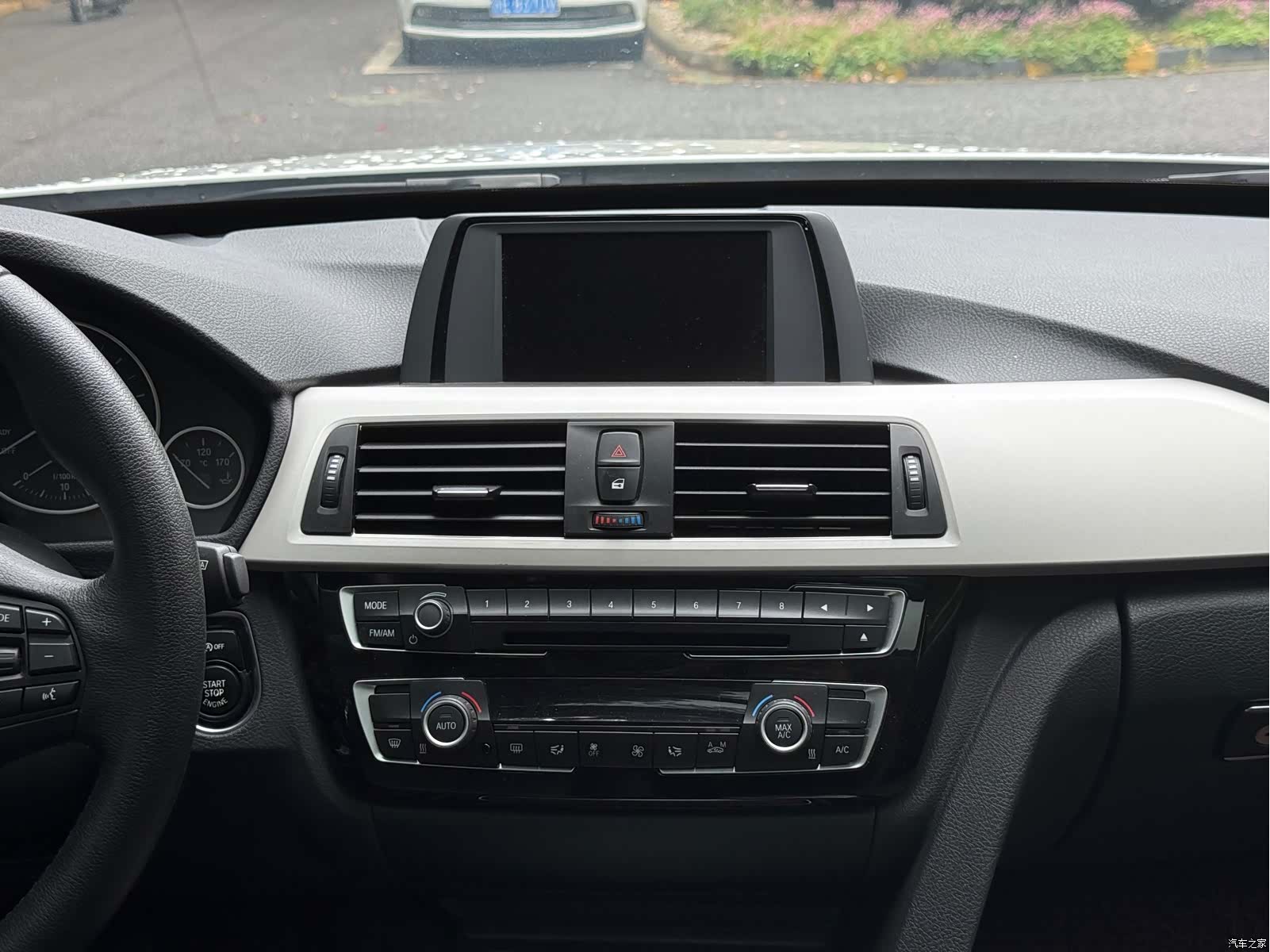 BMW 3 Series, 2017 24