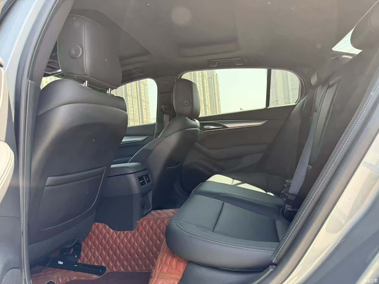 Cadillac CT5, 2025 все фото