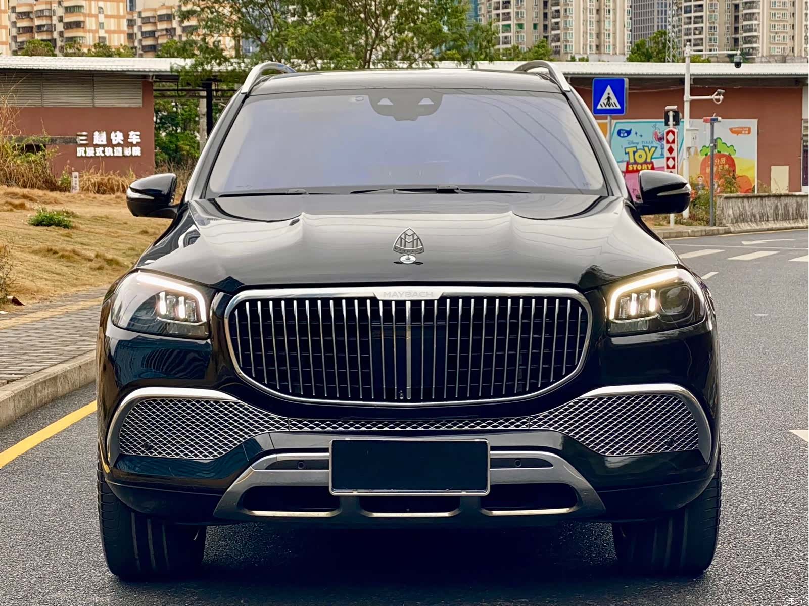 Maybach GLS, 2022 2