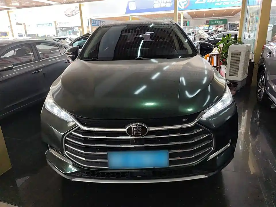 BYD Tang
