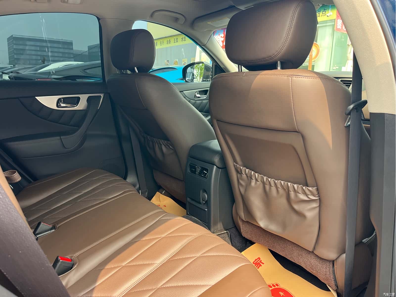 Infiniti FX37, 2013 7