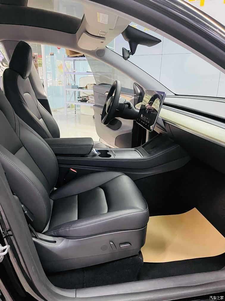 Tesla Model Y, 2022 6
