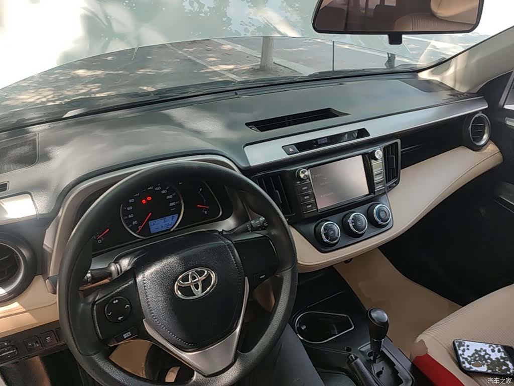 Toyota RAV4, 2017 10
