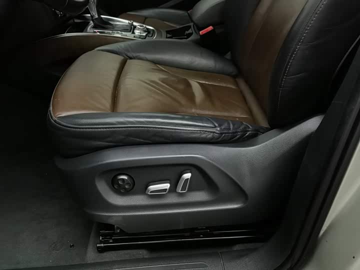 Audi Q5 2016 40 TFSI Комфорт